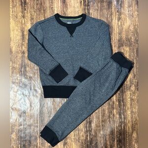 Gray and Black Sweatshirt and Joggers Set Athletic
works size 4/5 Boys